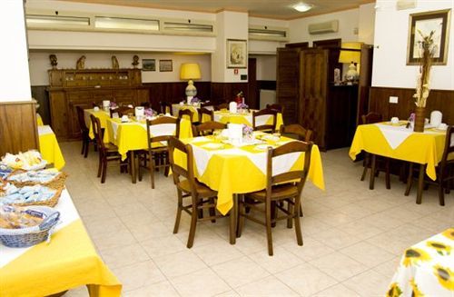 Hotel California Ariccia Exterior photo